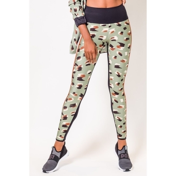 Bairral's Animal Print Bruna Pant Leggings NWT - Picture 1 of 11